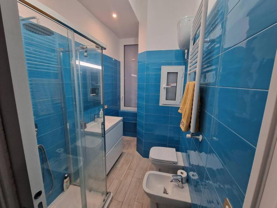 Pastel Blue House X 5 People In Corso Above Metro Montesanto Apartment Napoli Ngoại thất bức ảnh