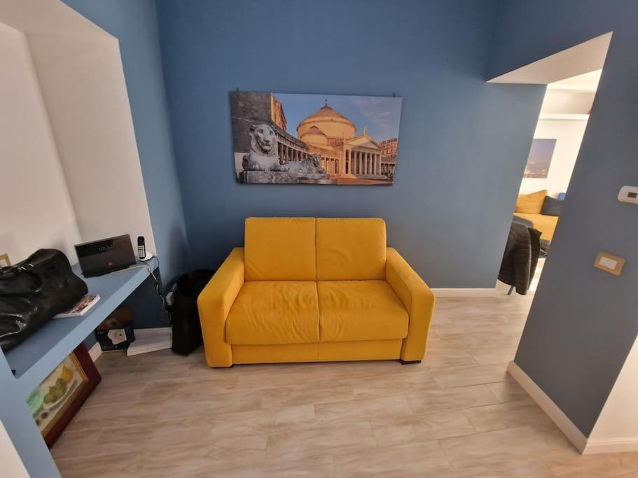 Pastel Blue House X 5 People In Corso Above Metro Montesanto Apartment Napoli Ngoại thất bức ảnh